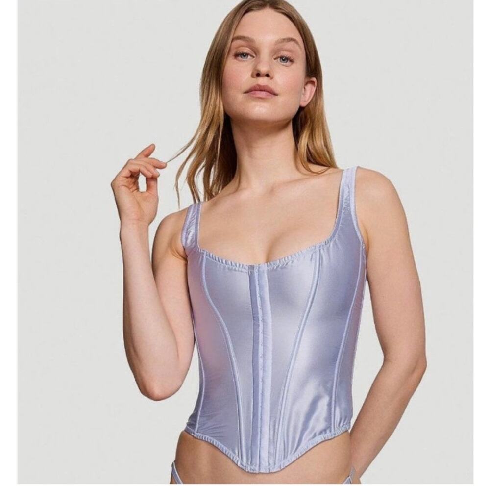 NWT Victoria’s Secret Y2K Classic Silk Corset Lace Up Top Lilac / Light Purple